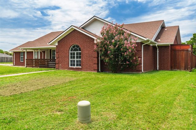608 Aldridge Street, Commerce, TX 75428