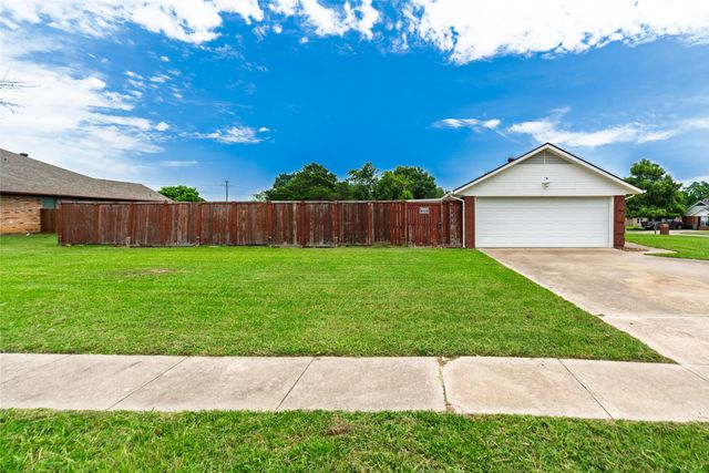 608 Aldridge Street, Commerce, TX 75428