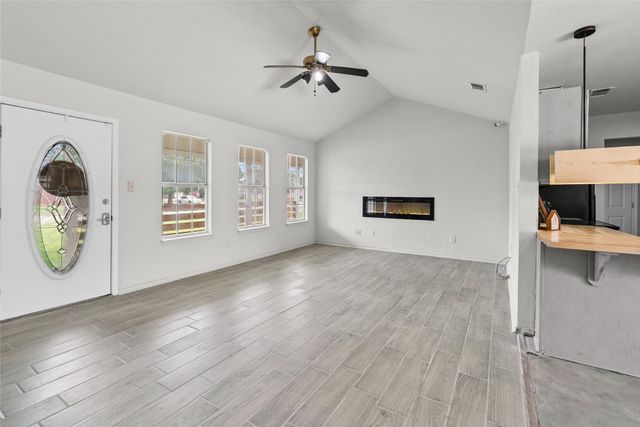 608 Aldridge Street, Commerce, TX 75428