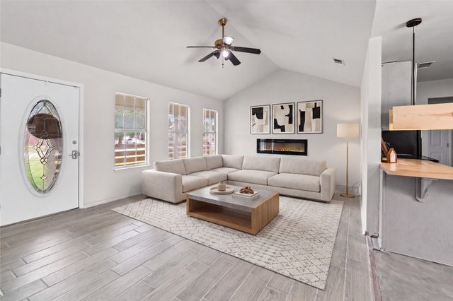 608 Aldridge Street, Commerce, TX 75428