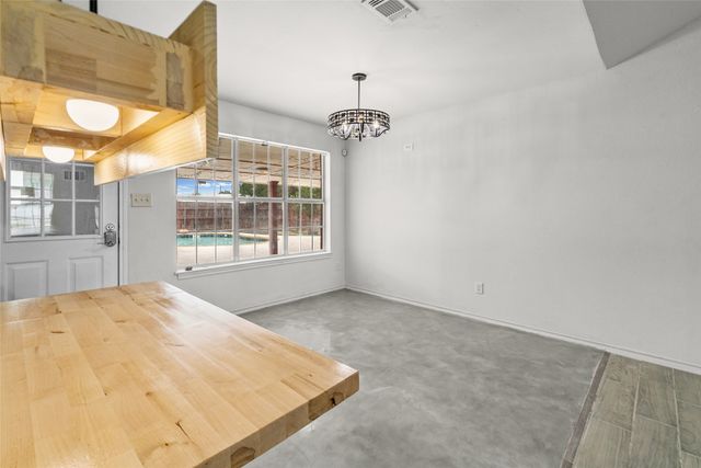 608 Aldridge Street, Commerce, TX 75428