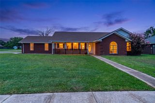 608 Aldridge Street, Commerce, TX 75428