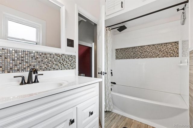 1275 Clinton Street, Aurora, CO 80010