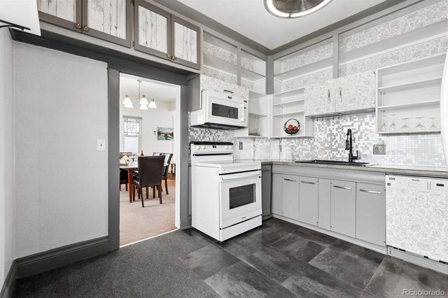 1275 Clinton Street, Aurora, CO 80010