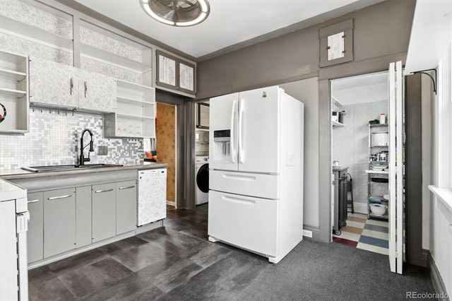 1275 Clinton Street, Aurora, CO 80010