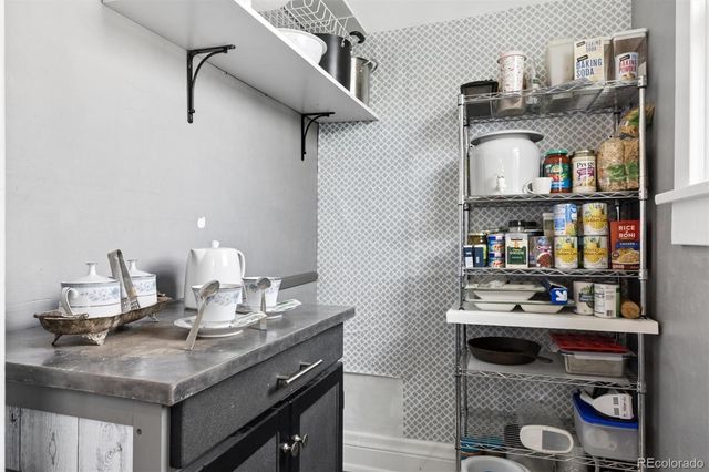 1275 Clinton Street, Aurora, CO 80010