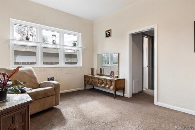 1275 Clinton Street, Aurora, CO 80010