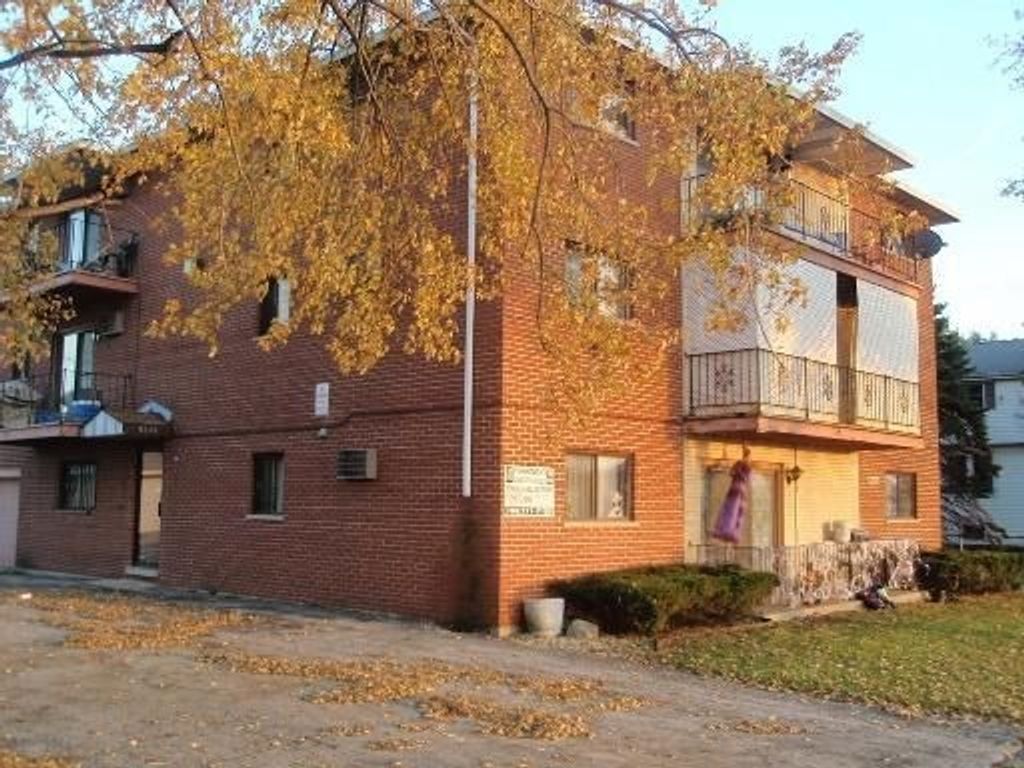 9645 Ridgeland Avenue 302, Oak Lawn, IL 60453