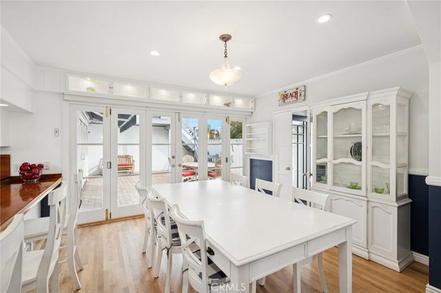 200 Grand Canal, Newport Beach, CA 92662