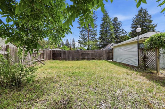 4607 N G St, Spokane, WA 99205