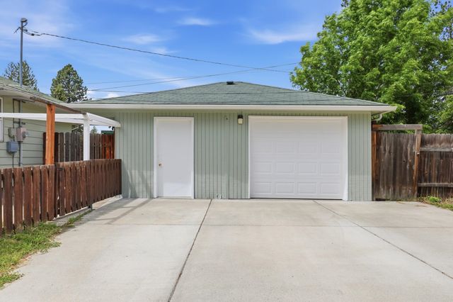 4607 N G St, Spokane, WA 99205