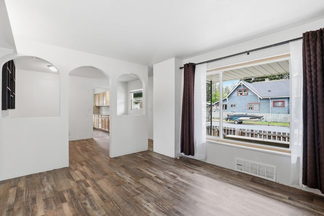 4607 N G St, Spokane, WA 99205