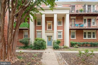 1403 E ABINGDON DR #6, Alexandria, VA 22314