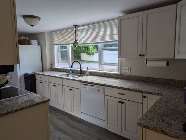 95 Providence Street B, Mendon, MA 01756