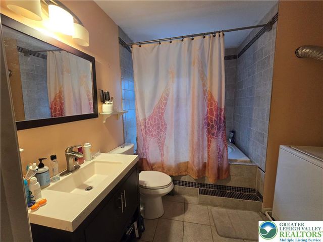 15 North Mulberry Street, Easton, PA 18042