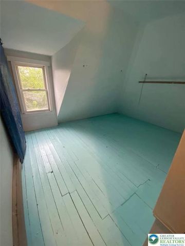 15 North Mulberry Street, Easton, PA 18042