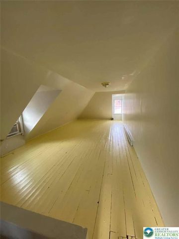 15 North Mulberry Street, Easton, PA 18042