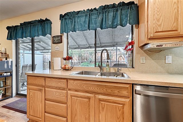 2904 Cross Bend Road, Plano, TX 75023
