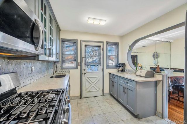 181 Martens Avenue, Valley Stream, NY 11580