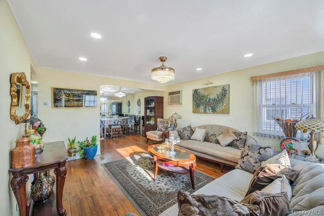 181 Martens Avenue, Valley Stream, NY 11580