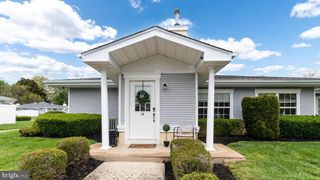 2139 E CHESTNUT AVE #19, Vineland, NJ 08361