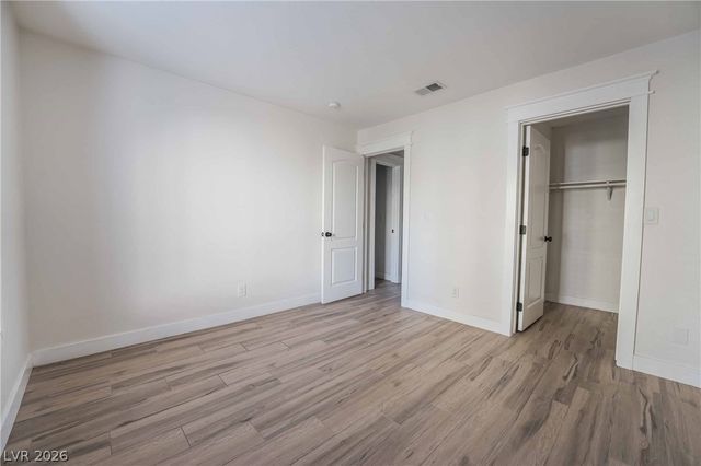 7300 PIRATES COVE Road 1005, Las Vegas, NV 89145