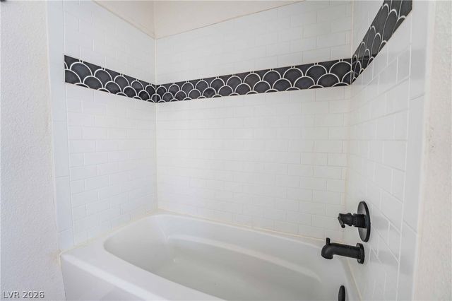 7300 PIRATES COVE Road 1005, Las Vegas, NV 89145