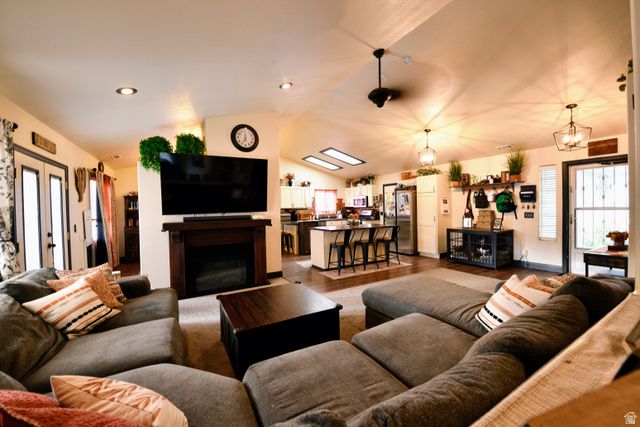 228 S LARKIN LN, Kaysville, UT 84037