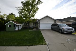 228 S LARKIN LN, Kaysville, UT 84037