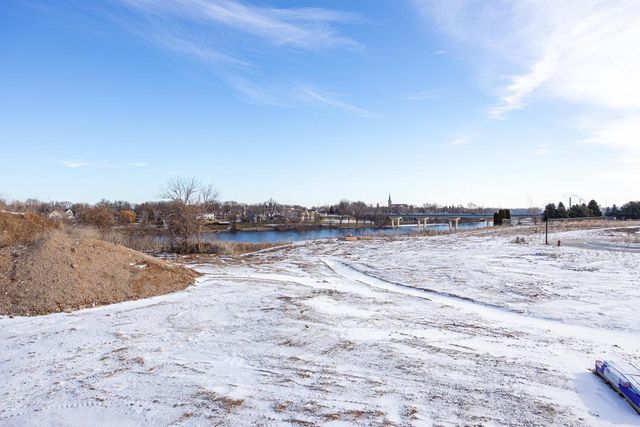 385 SATORI TRAIL, Kimberly, WI 54136