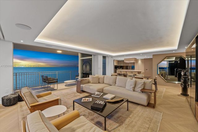 881 Ocean Drive 11H, Key Biscayne, FL 33149