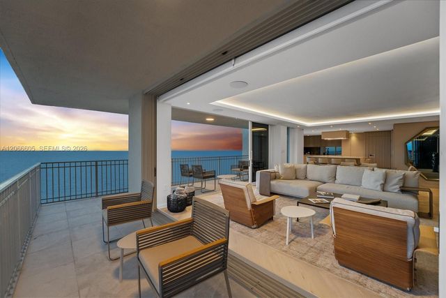 881 Ocean Drive 11H, Key Biscayne, FL 33149