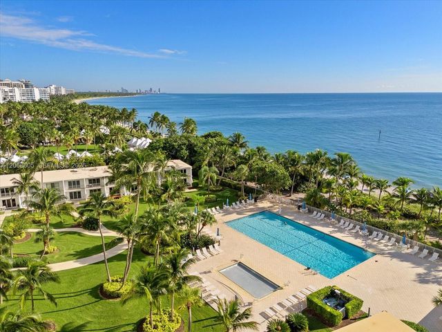 881 Ocean Drive 11H, Key Biscayne, FL 33149