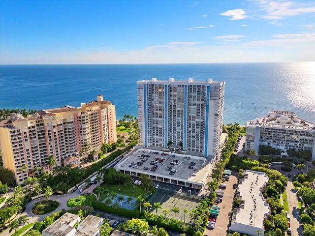 881 Ocean Drive 11H, Key Biscayne, FL 33149