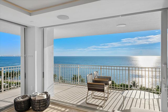 881 Ocean Drive 11H, Key Biscayne, FL 33149
