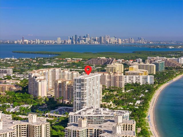 881 Ocean Drive 11H, Key Biscayne, FL 33149
