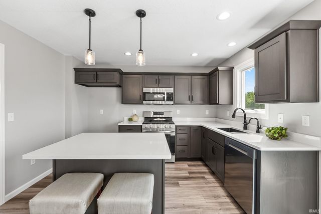 172 W Wind Trail, Avilla, IN 46710