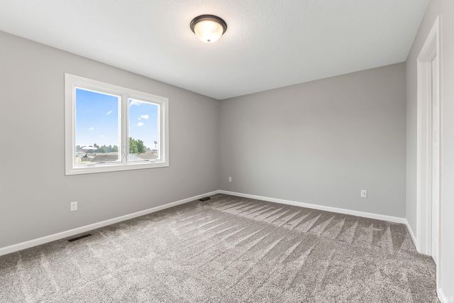 172 W Wind Trail, Avilla, IN 46710