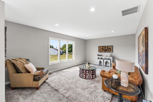 172 W Wind Trail, Avilla, IN 46710