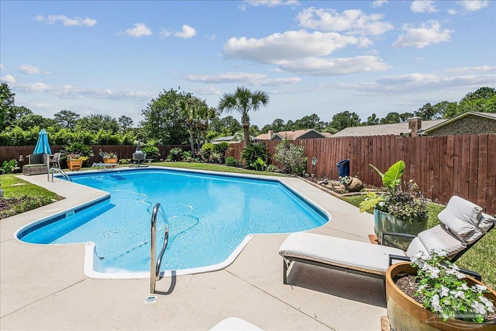 600 Sawara Ct, Pensacola, FL 32506
