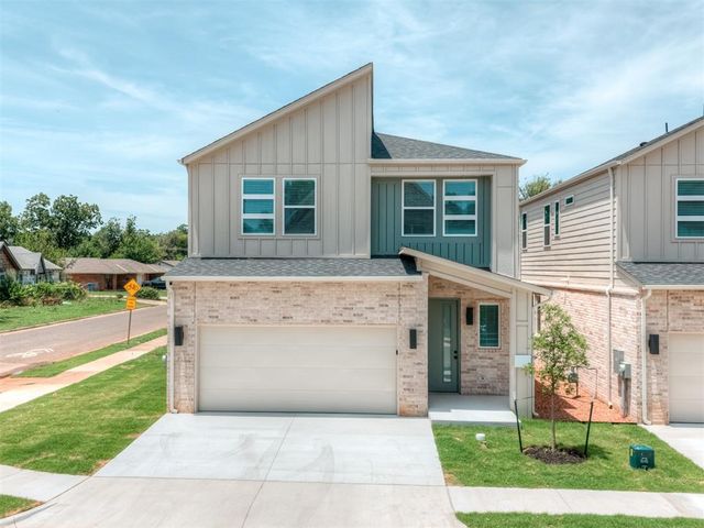 21 N Walnut Street, Edmond, OK 73003