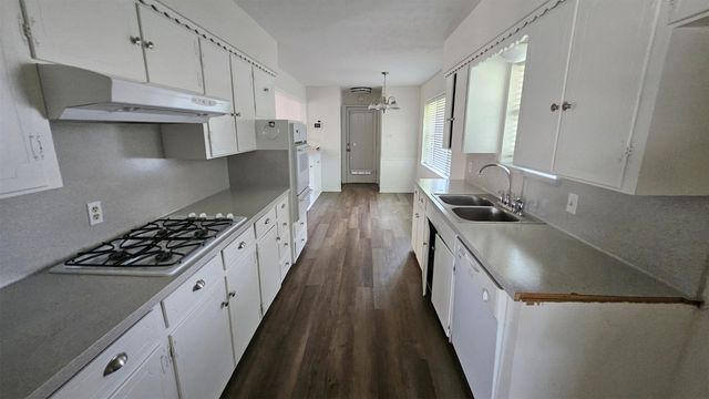 1526 Charleston Drive, Garland, TX 75041