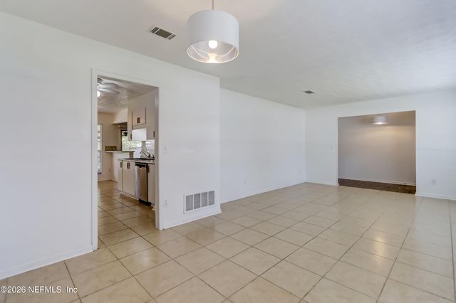 166 VANDERFORD Road W, Orange Park, FL 32073
