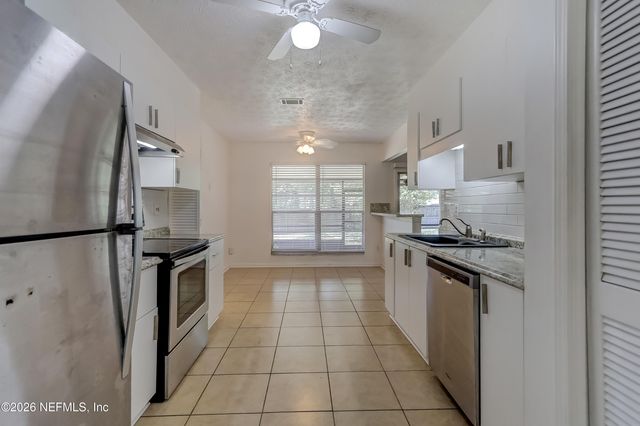 166 VANDERFORD Road W, Orange Park, FL 32073