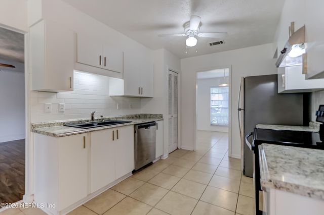 166 VANDERFORD Road W, Orange Park, FL 32073