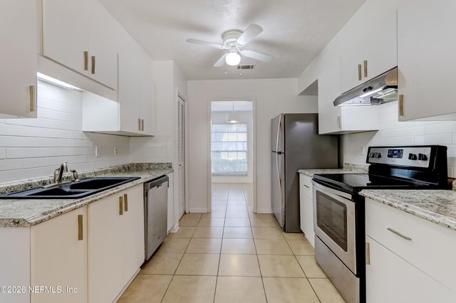 166 VANDERFORD Road W, Orange Park, FL 32073
