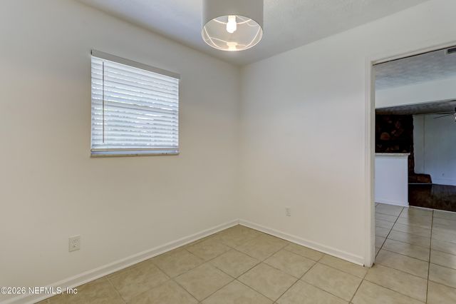 166 VANDERFORD Road W, Orange Park, FL 32073