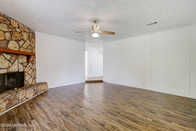 166 VANDERFORD Road W, Orange Park, FL 32073