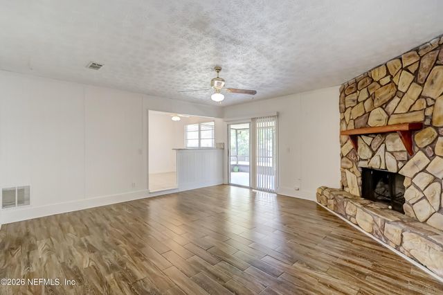 166 VANDERFORD Road W, Orange Park, FL 32073