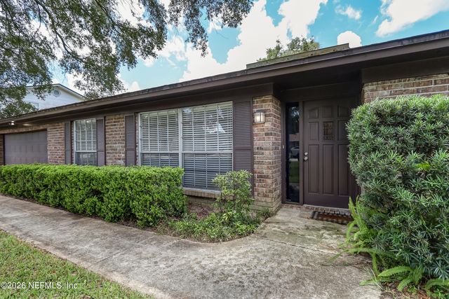 166 VANDERFORD Road W, Orange Park, FL 32073